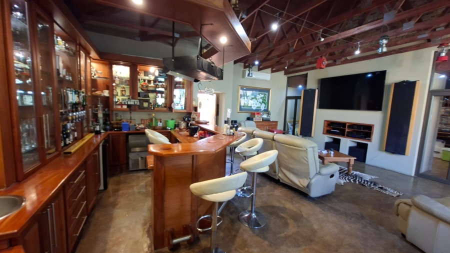 5 Bedroom Property for Sale in Rietvly A H North West